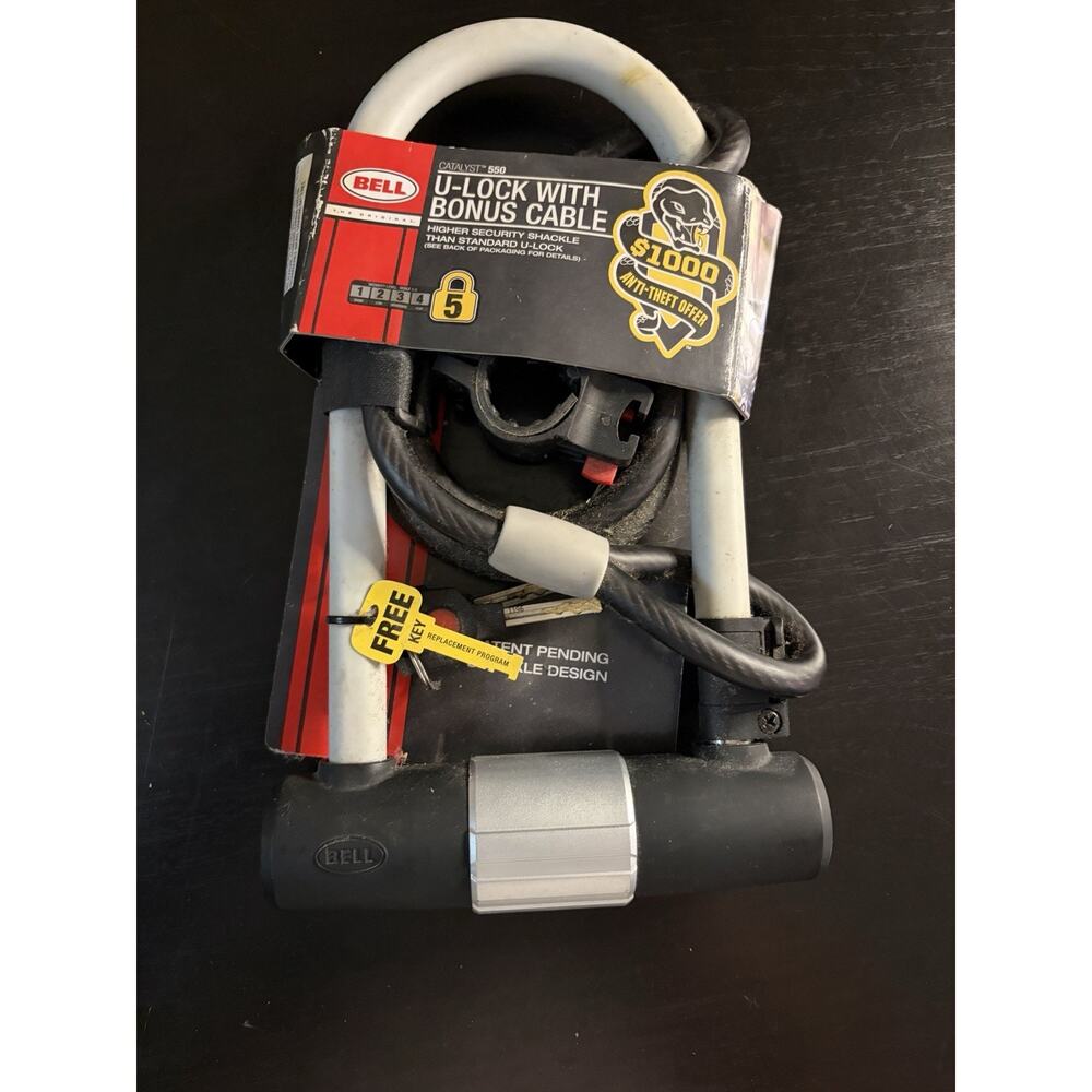 BELL Sports Catalyst 550 9.25" Hardened Steel Shackle U-Lock w/ Bonus 4 ft Cable